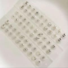 耳つぼジュエリー60粒(24時間以内匿名発送)のサムネイル