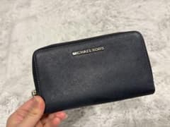 MICHAEL KORS 長財布のサムネイル