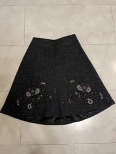 MIUMIUグレー　フレアスカート（美品）のサムネイル