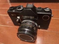 PETRI フィルム一眼レフカメラ 本体 ストロボセット PETRI フィルム一眼レフカメラ 本体 ストロボセット - メルカリ