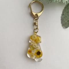 414 ドライフラワー　押し花　キーホルダー　チャーム　いぬ　ひまわり　レジンのサムネイル