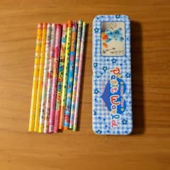 平成レトロ♡Petit World缶ペンケース 鉛筆10本セット - メルカリ
