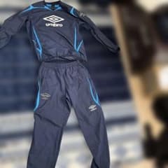 umbro アンブロ ピステ 上下セット ネイビー ブルー - メルカリ