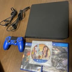 PlayStation®4 ジェット・ブラック 500GB CUH-2100A…のサムネイル