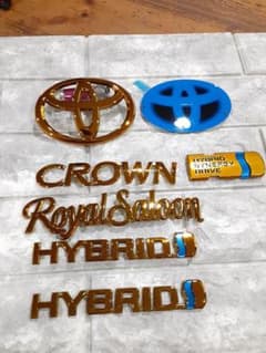 210クラウンロイヤルゴールドエンブレム加工品②のサムネイル