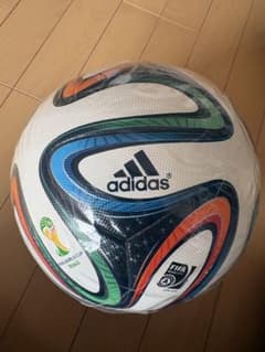 adidas Brazuca サッカーボール - メルカリ