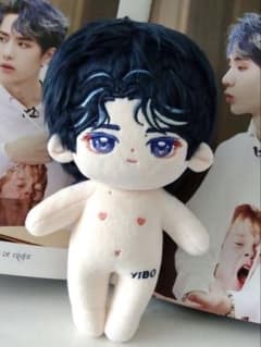 本日限定セール】王一博 YIBO ぬいぐるみ 20cm 着せ替え人形青髪