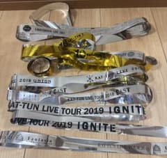 即購入⭕️6本セット】KAT-TUN 歴代ライブ 銀テープ ② - メルカリ