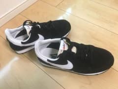 ナイキ 23.5 スニーカー ブラックのサムネイル