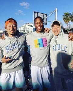 ballaholic ビックロゴスウェットパーカーのサムネイル
