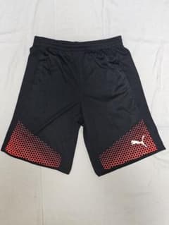 Puma ハーフパンツ 黒/赤 Mサイズのサムネイル