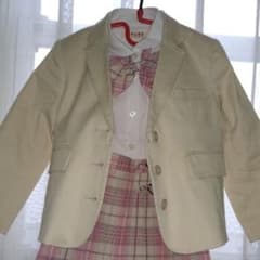 女の子セットスーツ　110センチのサムネイル