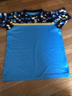 ヨネックスTシャツパンツセットのサムネイル
