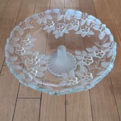 ガラス製 コンポート皿 花柄 デザートスタンド - メルカリ
