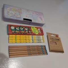 21 pencils, 12 colored pencils (2B, 6B), Tombow Sumikko Gurashi pencil case