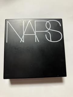 NARS クッションファンデーション ベージュ系のサムネイル