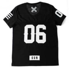 【Rin様専用】BLACKMORAL Tシャツのサムネイル