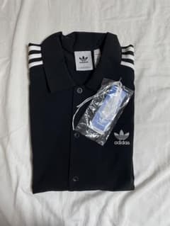 adidas シャツのサムネイル