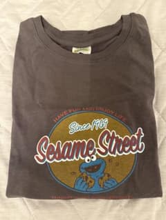 Sesame Street セサミストリート　クッキーモンスター Tシャツ 新品のサムネイル