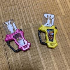 DXメモリアルフィニッシュガシャットのサムネイル