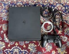 PlayStation®4 ジェット・ブラック 500GBのサムネイル