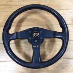 大幅値下げ！¥10000→¥7000 MOMO CORSE ステアリングのサムネイル