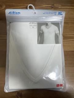 UNIQLO AIRism Vネック Tシャツ 半袖　XL ホワイトのサムネイル
