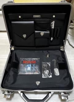 希少レア☆BIOHAZARD 5周年特別記念BOX アタッシュケース 美品 値下げ希少レア☆BIOHAZARD 5周年特別記念BOX アタッシュケース 美品