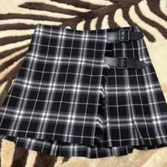 太郎の兄様専用　　Burberry バーバリー　ブルーレーベル　ラップスカートのサムネイル