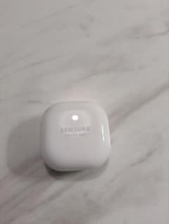 Samsung Galaxy Buds Live ホワイトのサムネイル