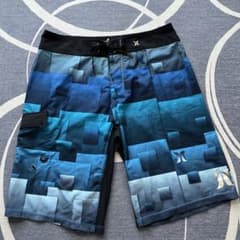 美品‼️Hurley(ハーレー)メンズ  サーフパンツ　サイズ30(M)のサムネイル
