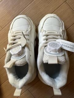 冬スニーカーのサムネイル