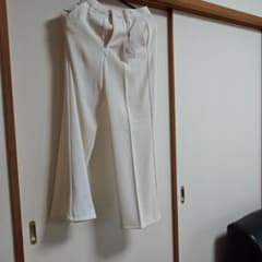 新品 センタープレスパンツ ホワイト XSのサムネイル