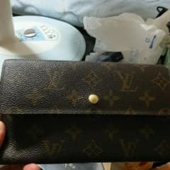 Louis Vuittonのサムネイル