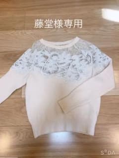 ニット トップスのサムネイル
