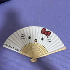 ハローキティの扇子のサムネイル