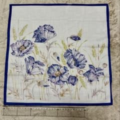 青紫色の花柄　ハンカチ　スカーフのサムネイル