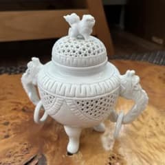 有田焼 京泉作 白磁 透遊鐶龍耳 香炉 透かしデザイン - メルカリ