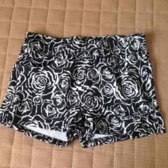 新品☆バラ柄ショーパンのサムネイル