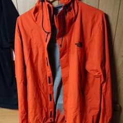 ノースフェイス マウンテンパーカーのサムネイル