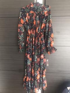 新品未使用☆ワンピース☆花柄のサムネイル
