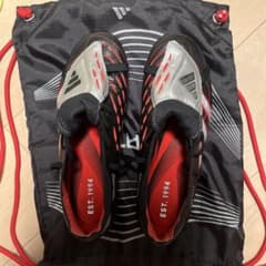 adidas プレデター サッカースパイクAG 収納袋付き - メルカリ