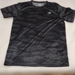 ニューバランス　メンズ半袖Tシャツ　AMT03204 ブラックのサムネイル