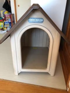 ペットハウス　　犬小屋2つ　引取り限定‼️のサムネイル
