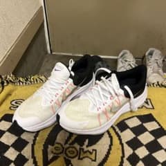 NIKE スニカーのサムネイル