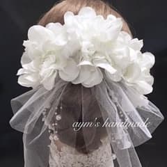 純白の花嫁　ウェディング　結婚式　白無垢　和装　洋風　髪飾り　ヘアアクセサリーのサムネイル