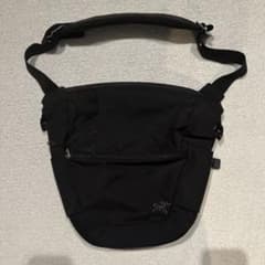 ARC'TERYX アークテリクスメッセンジャーバッグ ミストラル16 - メルカリ