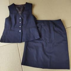 【なっちゃん様専用】事務服　ベストスカートセット11号　美品のサムネイル