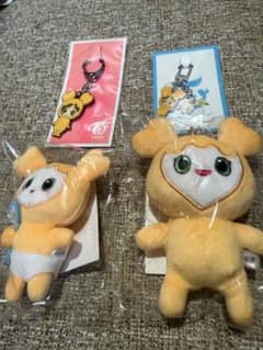 twiceジヒョ　バッグチャーム・キーホルダーセットのサムネイル