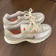 NIKE シューズのサムネイル